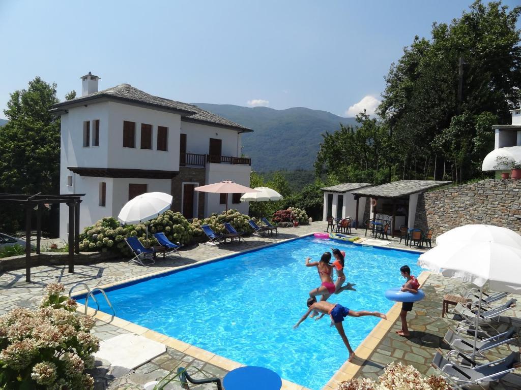 Hotel Vrionis Агиос-Димитриос Экстерьер фото